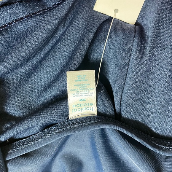 bathing suit 😎 - Picture 3 of 14